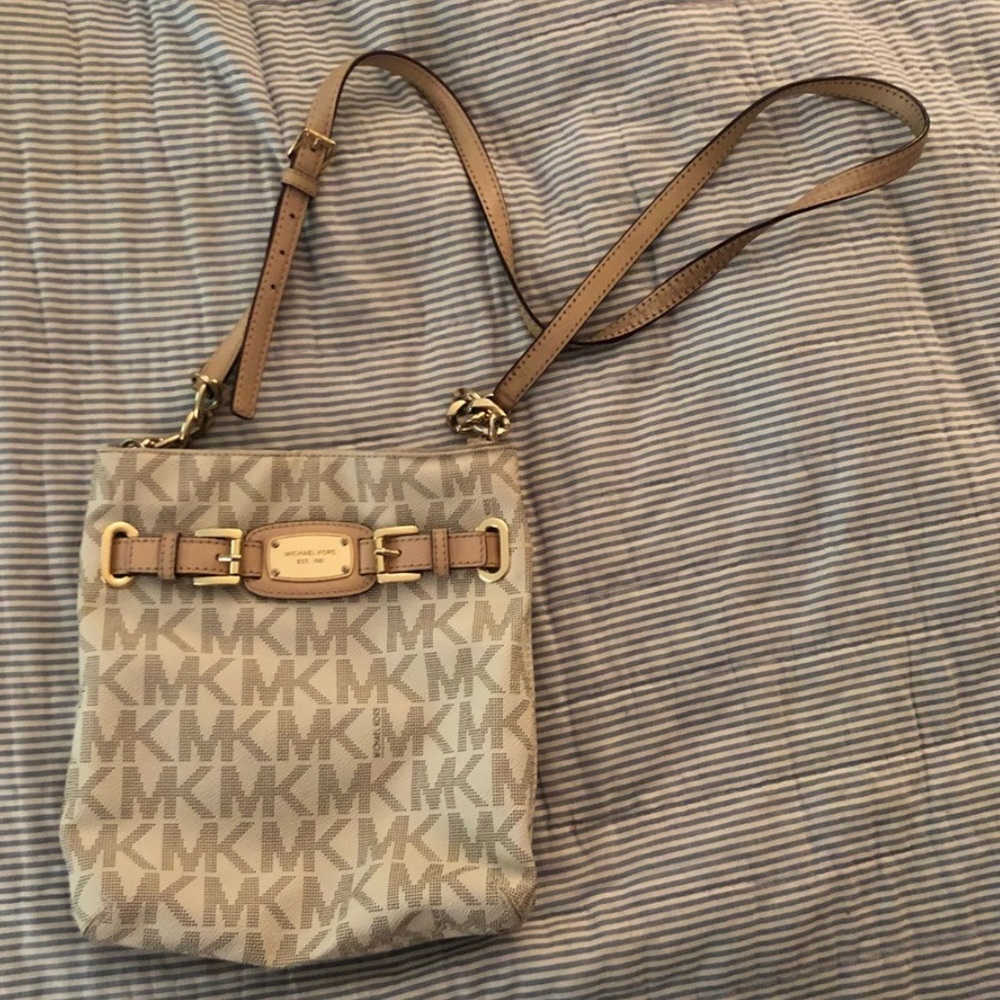 Michael Kors Crossbody purse